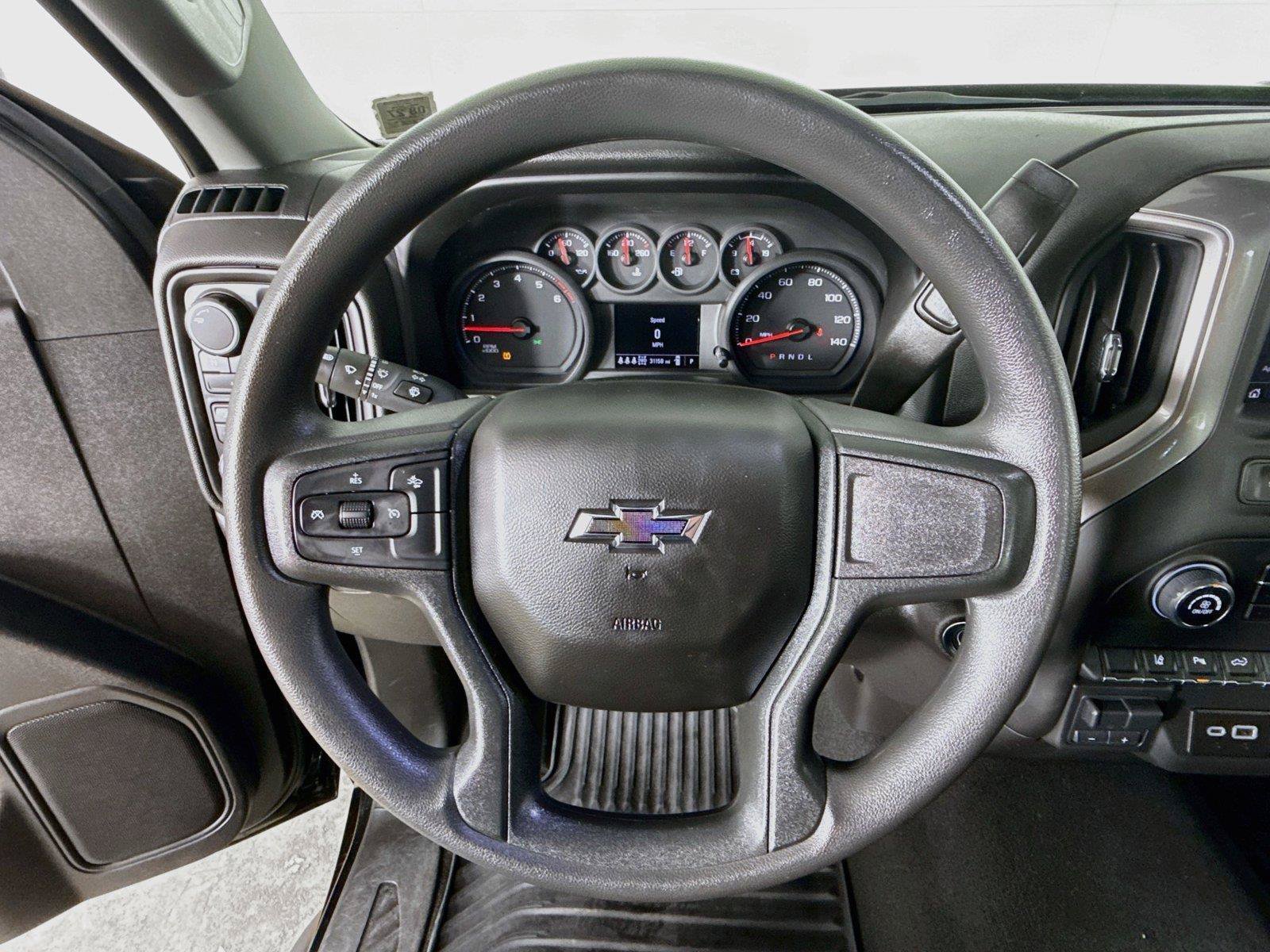 Used 2025 Chevrolet Silverado 2500 Custom w/ Custom Value Package AWD/4WD image 4