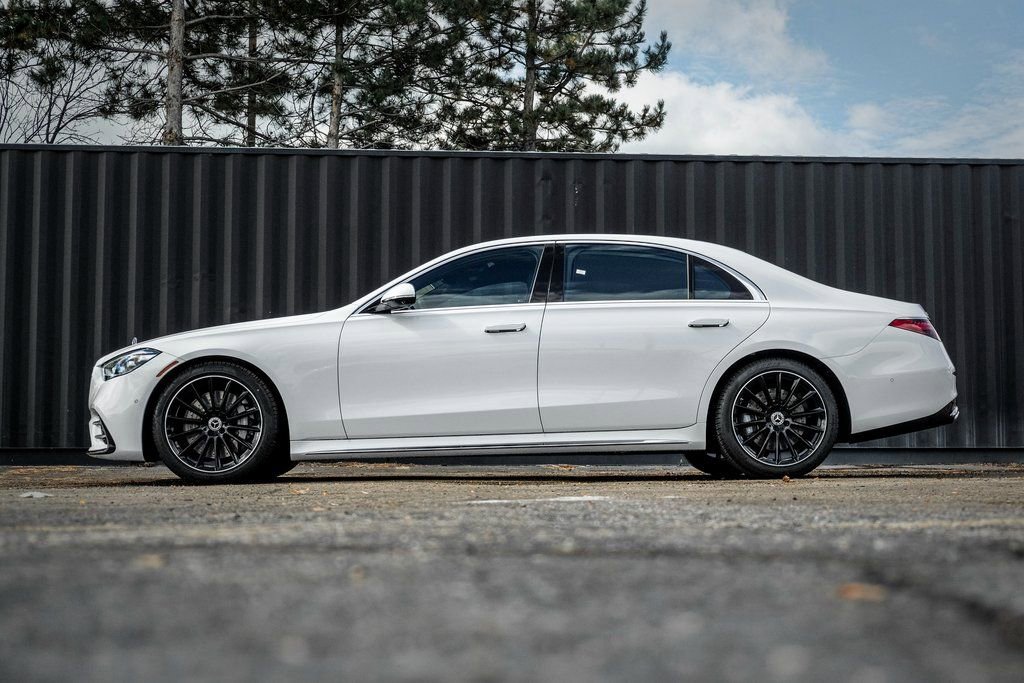 New 2026 Mercedes-Benz S 580 4MATIC Sedan image 3
