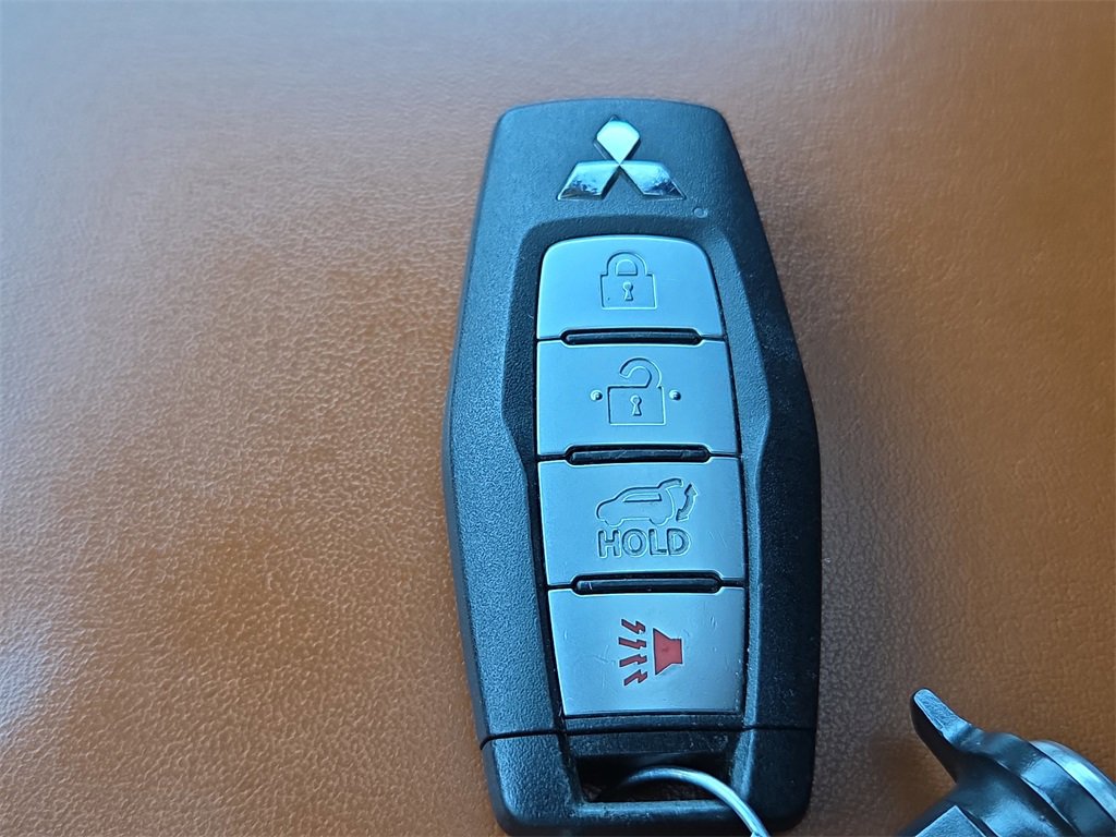 Used 2022 Mitsubishi Outlander SEL image 33