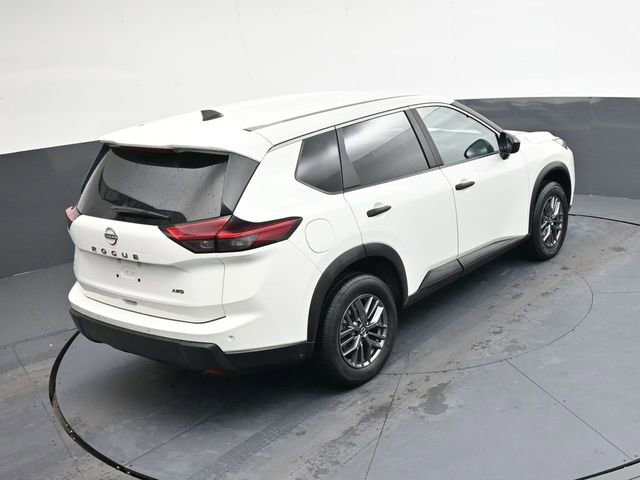 Used 2024 Nissan Rogue S image 21