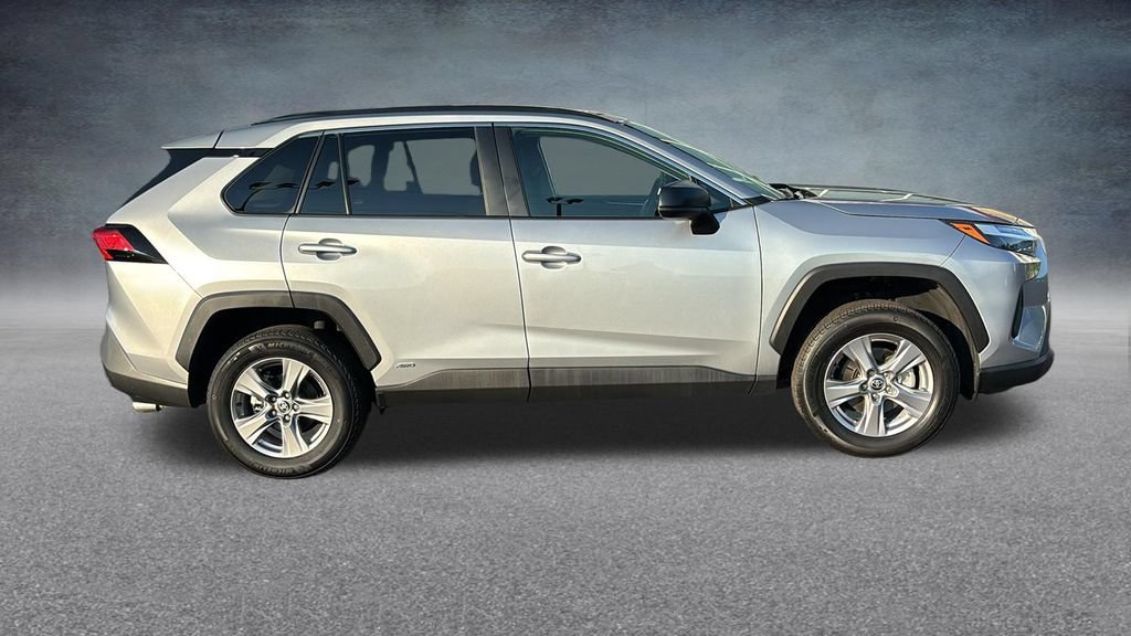 Used 2025 Toyota RAV4 LE AWD/4WD image 26