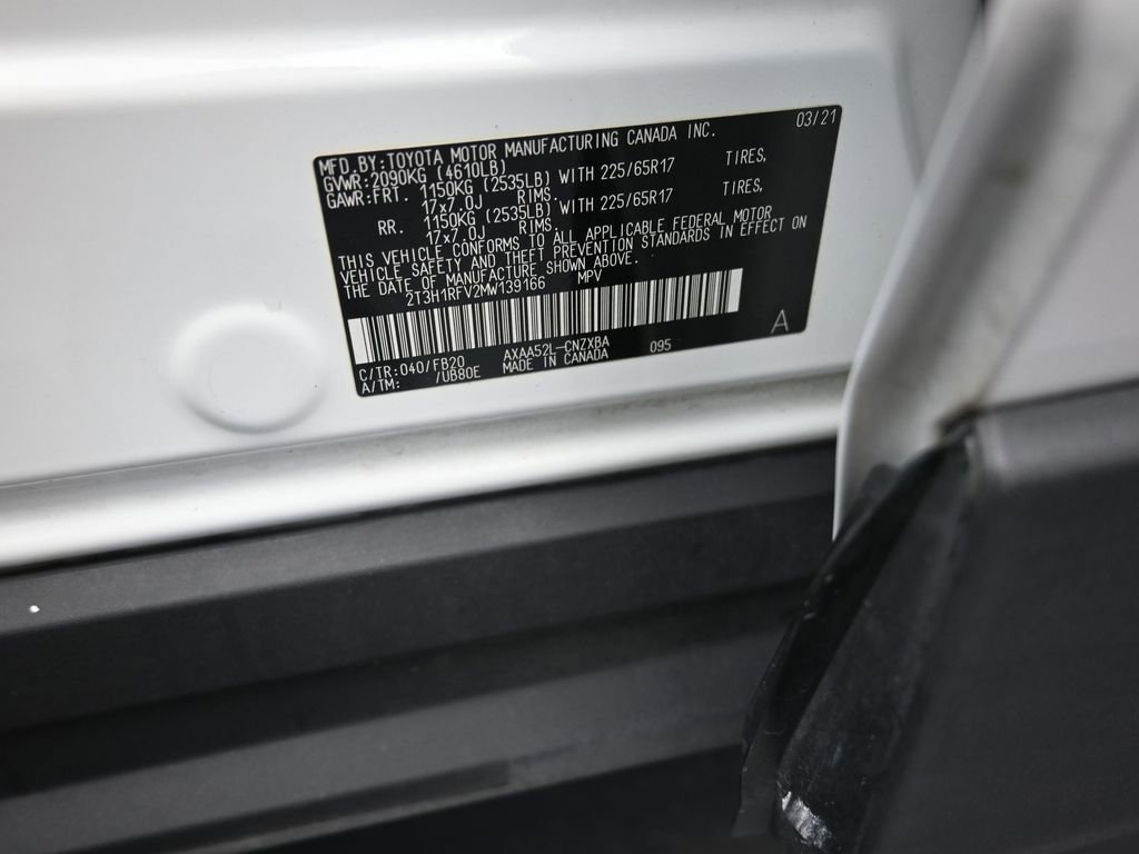 Used 2021 Toyota RAV4 LE image 19