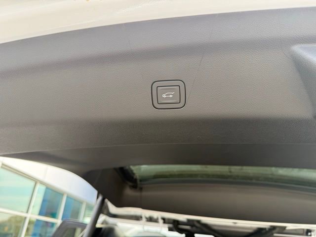 New 2026 Chevrolet Tahoe Premier w/ Sun And Tow Package AWD/4WD image 28