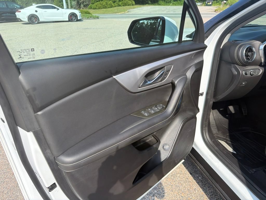 Certified 2023 Chevrolet Blazer LT w/ LPO, Floor Liner Package AWD/4WD image 29