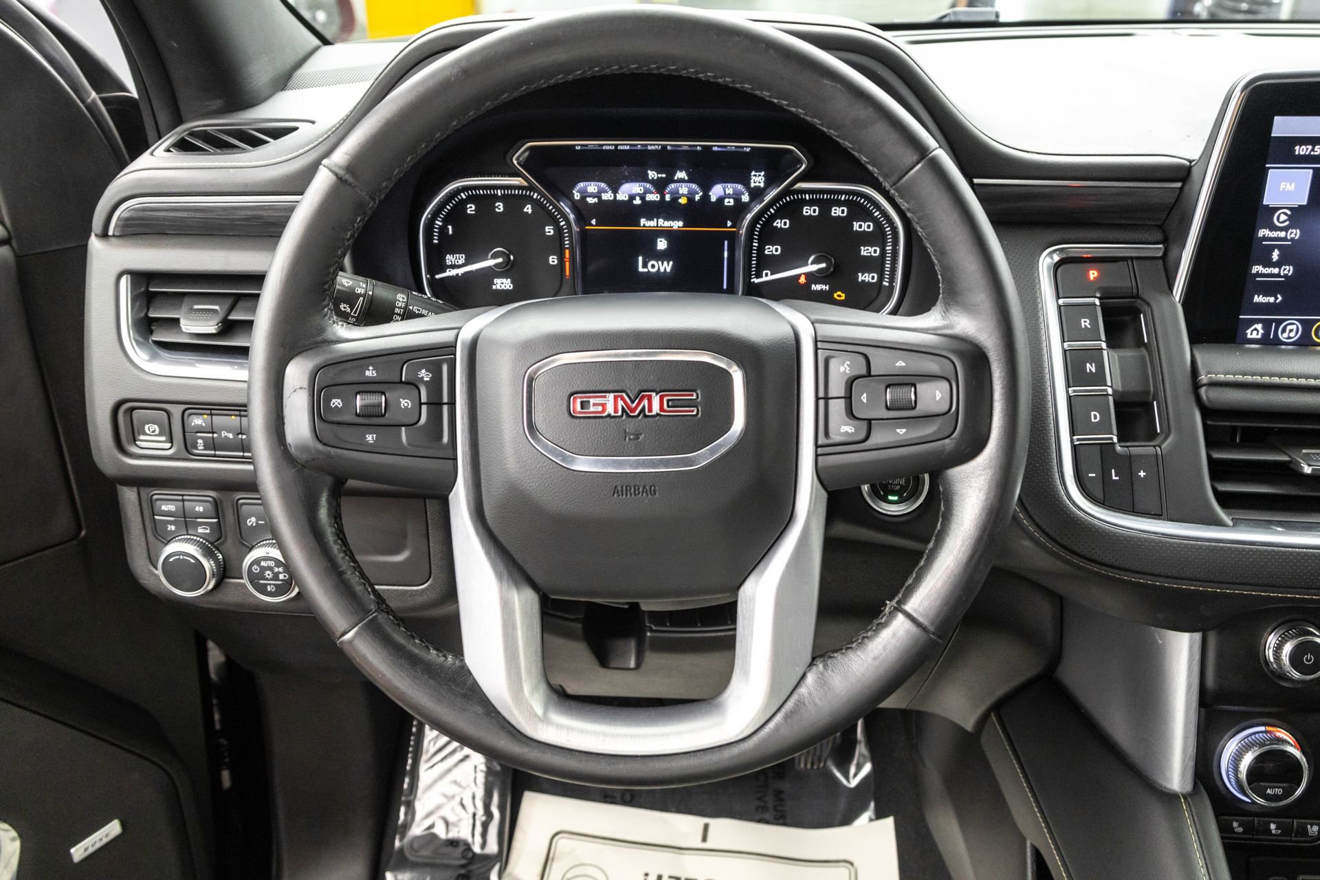 Used 2021 GMC Yukon XL SLT image 24