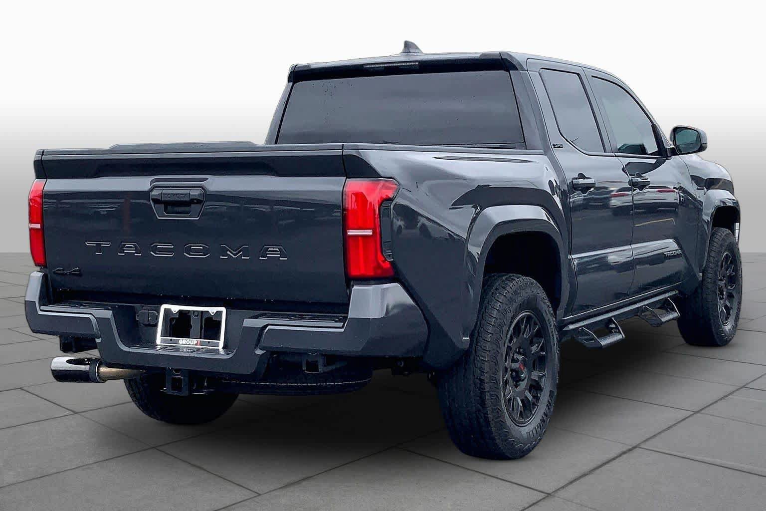 Used 2026 Toyota Tacoma SR5 AWD/4WD image 13