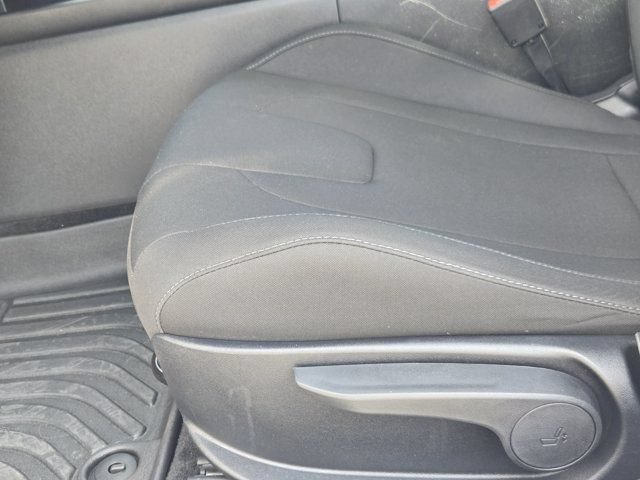 Used 2025 Hyundai Elantra Hybrid FWD image 25