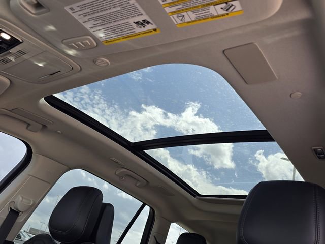 Used 2025 Lincoln Aviator Reserve w/ Luxury Package image 21