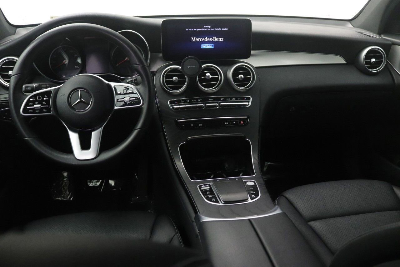 Certified 2022 Mercedes-Benz GLC 300 image 9