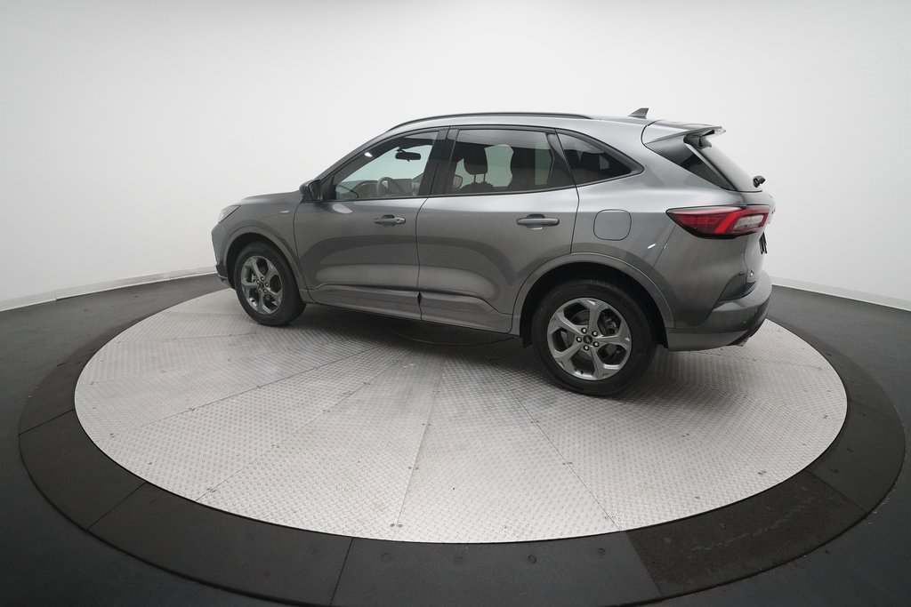 Used 2023 Ford Escape ST-Line w/ Tech Pack #1 image 12