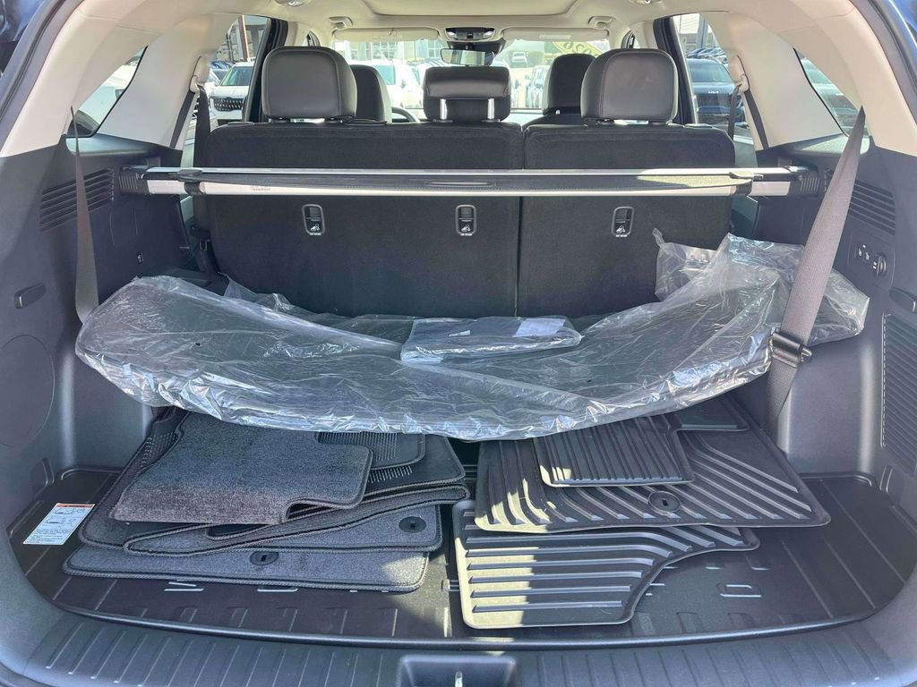 Used 2026 Kia Sorento S w/ S Panoramic Sunroof Package FWD image 7