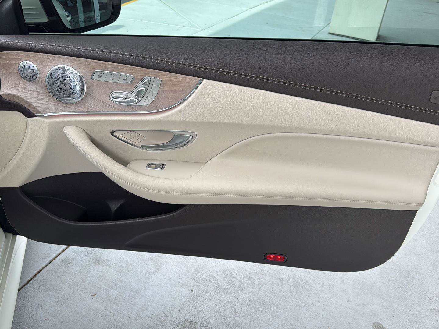 Used 2020 Mercedes-Benz E 450 4MATIC Cabriolet image 10