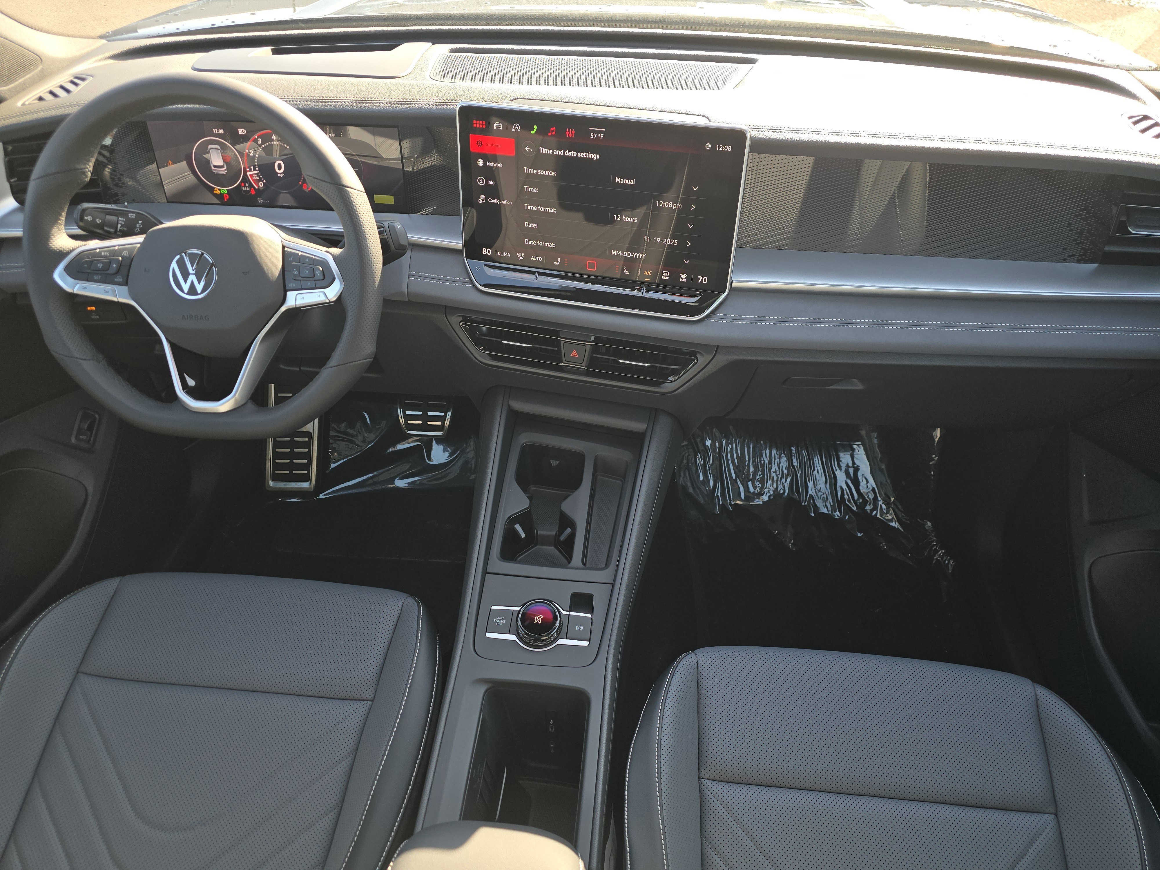 New 2026 Volkswagen Tiguan SE R-Line image 18