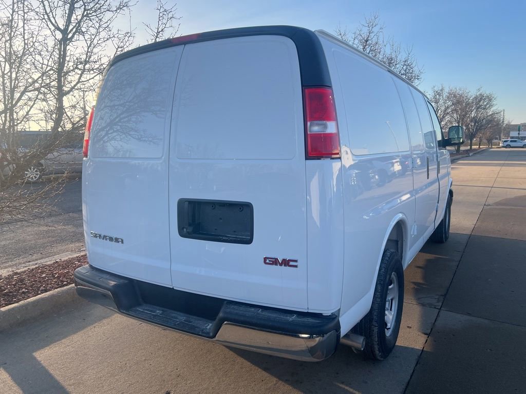 New 2026 GMC Savana 2500 Work Van image 3