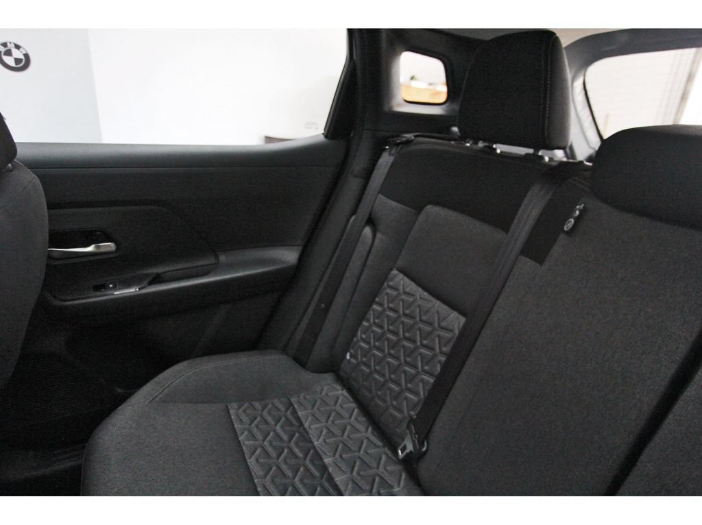 Used 2026 Nissan Kicks SV w/ SV Premium Package FWD image 11