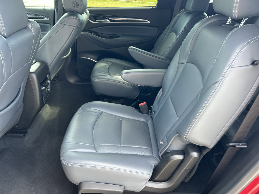 Used 2024 Buick Enclave Premium image 25