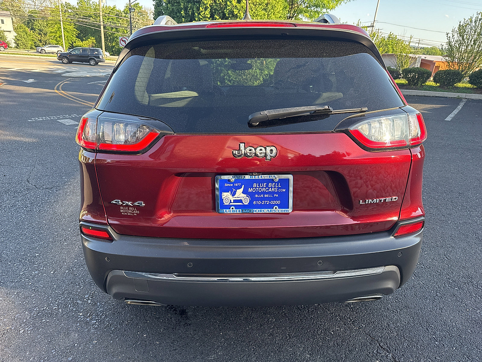 Used 2019 Jeep Cherokee Limited AWD/4WD image 7