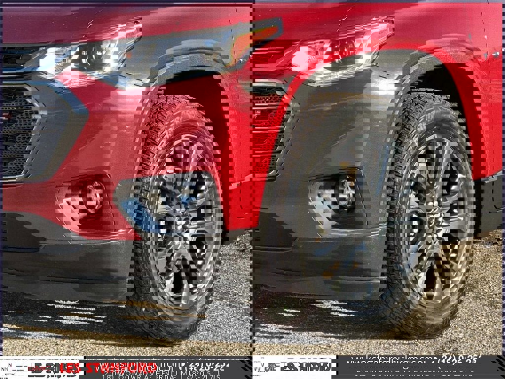 Used 2020 Chevrolet Traverse RS w/ LPO, Floor Liner Package image 9