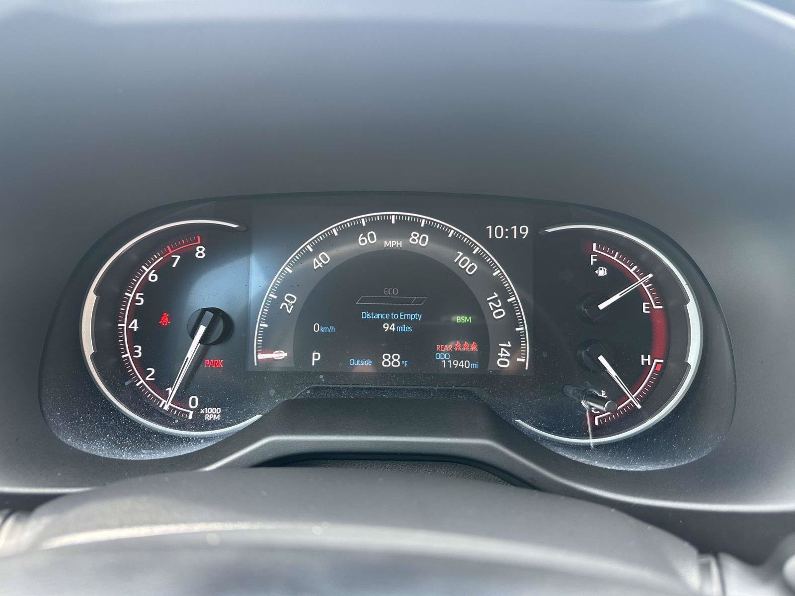 Used 2025 Toyota RAV4 XLE FWD image 14