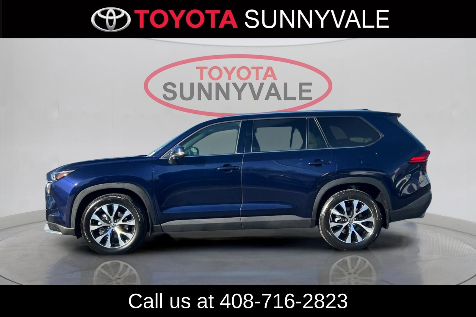 Used 2024 Toyota Grand Highlander AWD Hybrid image 6