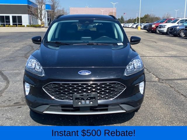 Used 2022 Ford Escape Titanium video 2