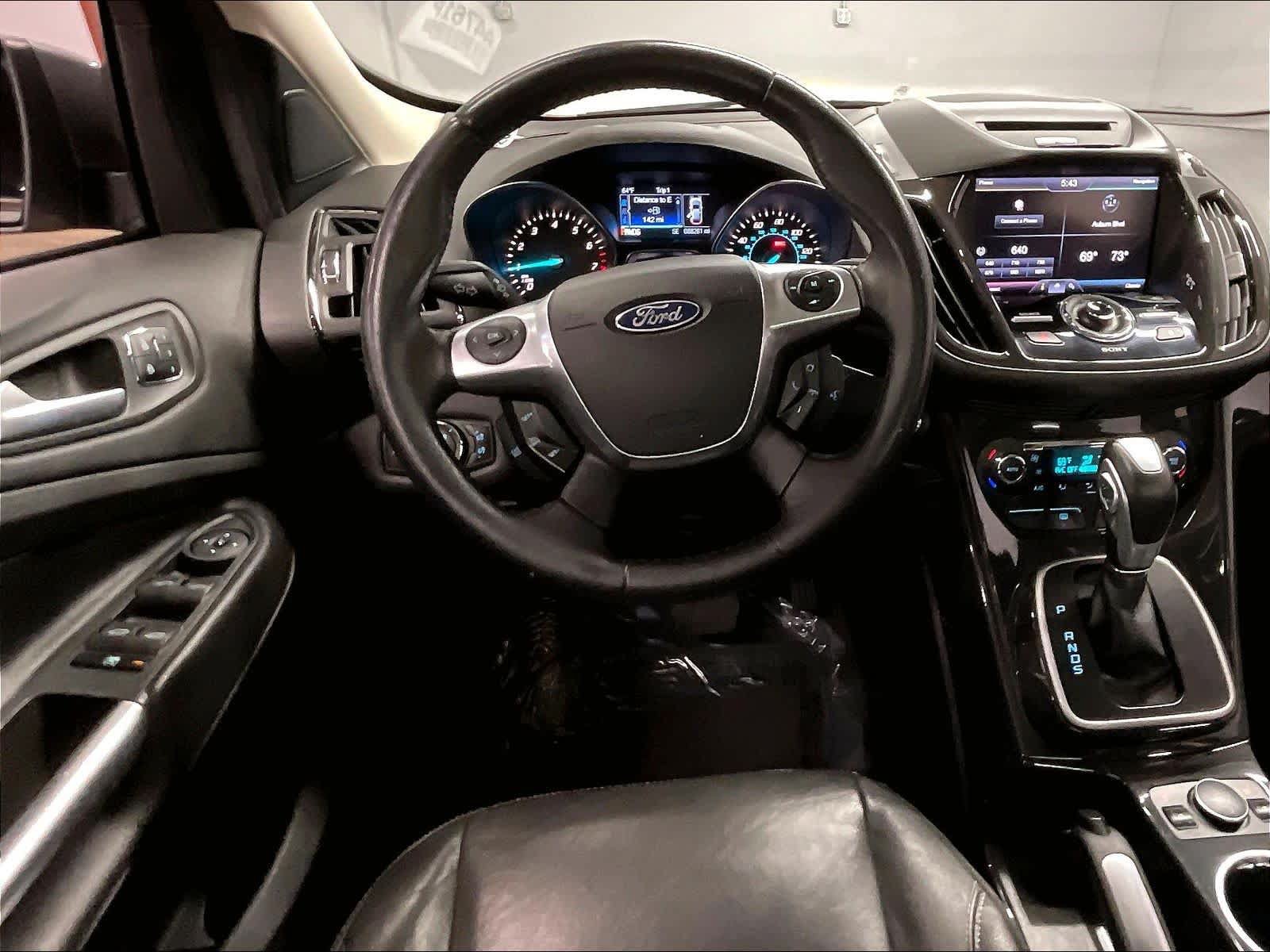 Used 2014 Ford Escape Titanium w/ Equipment Group 401A FWD image 8