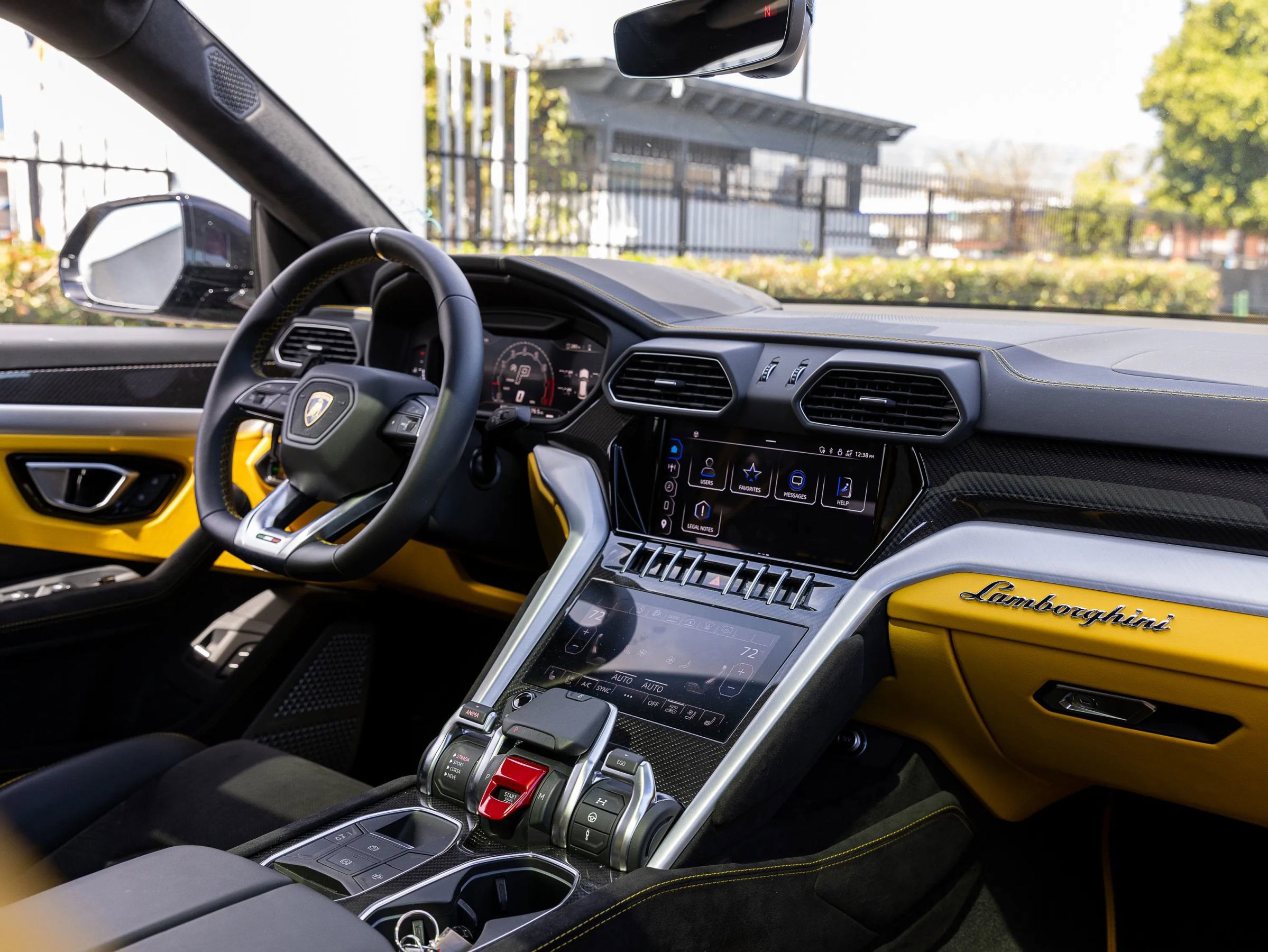 Used 2024 Lamborghini Urus S image 41