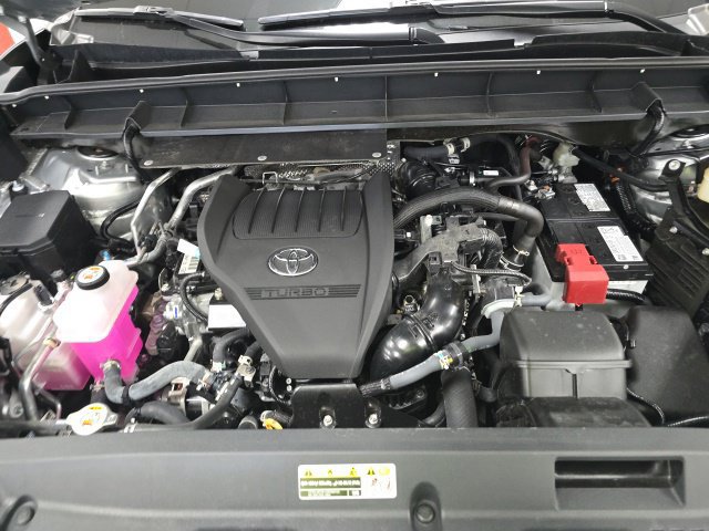 Used 2024 Toyota Highlander LE AWD/4WD image 24