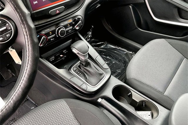Used 2025 Kia Soul LX image 17