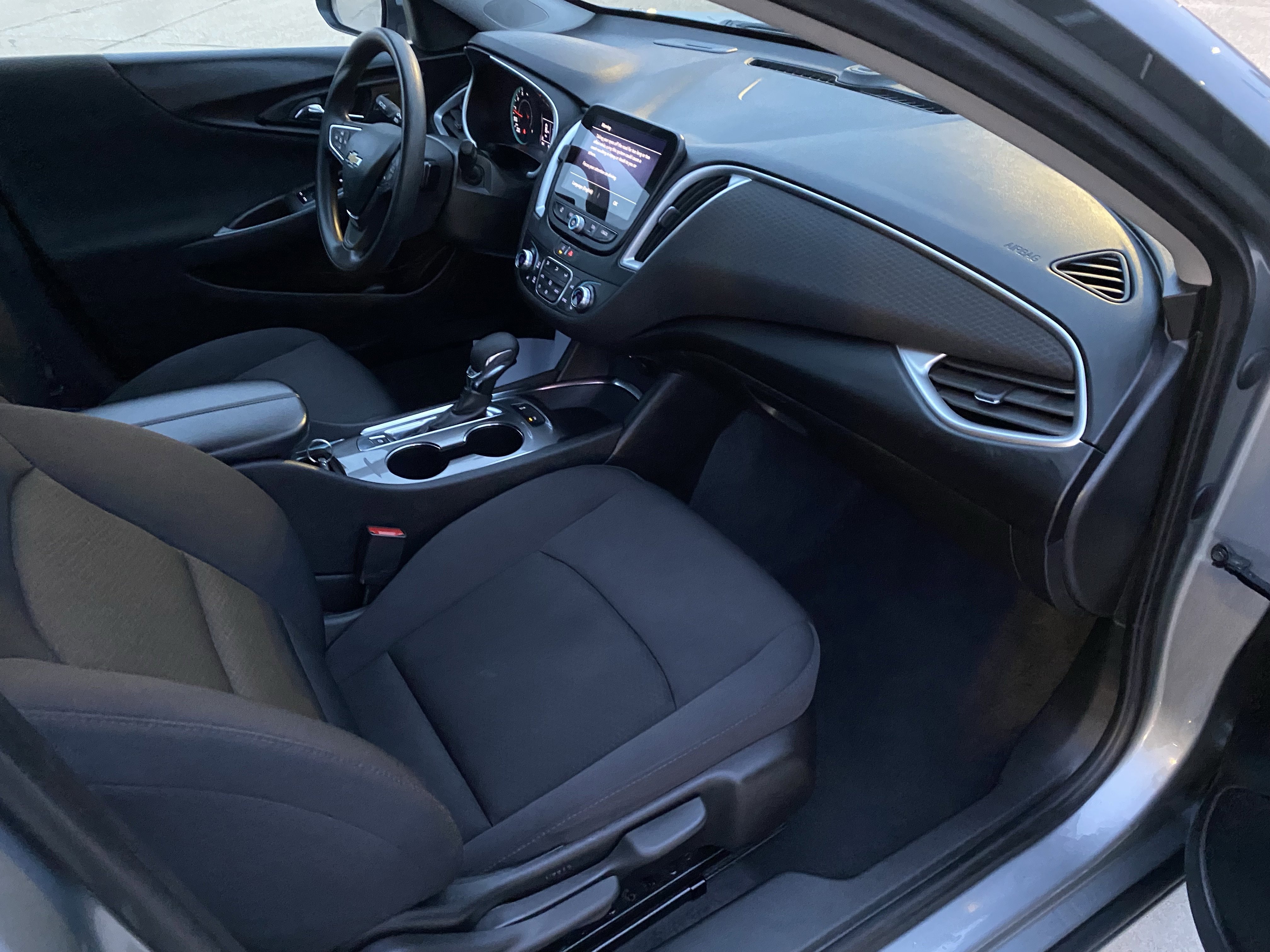 Used 2024 Chevrolet Malibu LT image 14