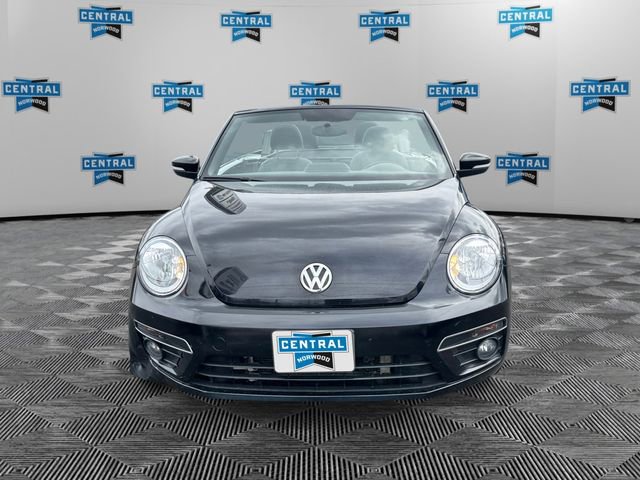 Used 2015 Volkswagen Beetle R-Line image 8