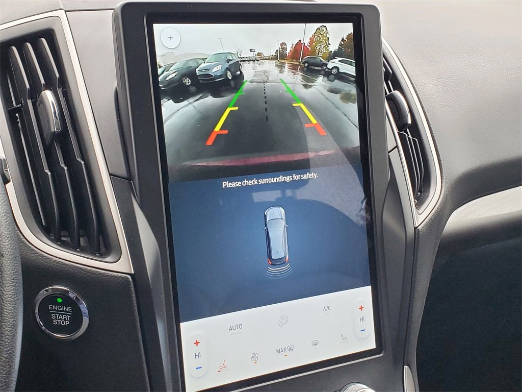 Used 2024 Ford Edge SEL image 16