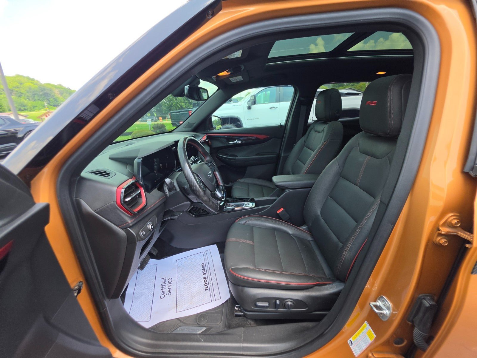 Used 2024 Chevrolet TrailBlazer RS w/ Convenience Package AWD/4WD image 29