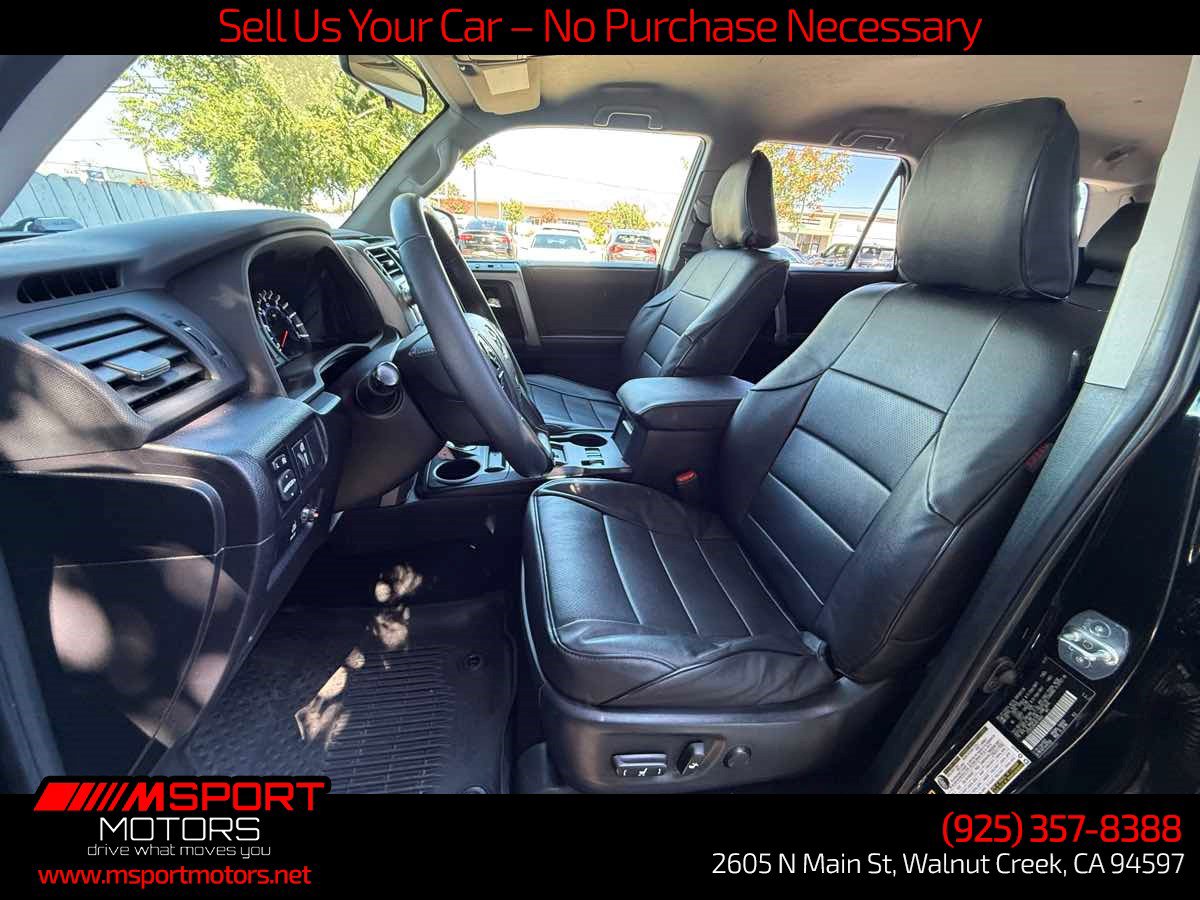 Used 2018 Toyota 4Runner SR5 AWD/4WD image 7