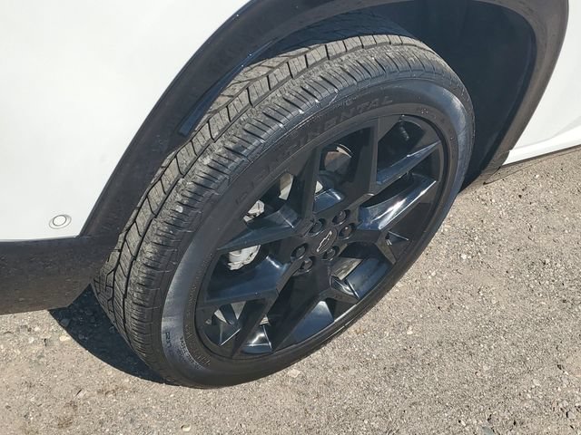 Used 2025 Chevrolet Traverse RS w/ LPO, Floor Liner Package AWD/4WD image 5