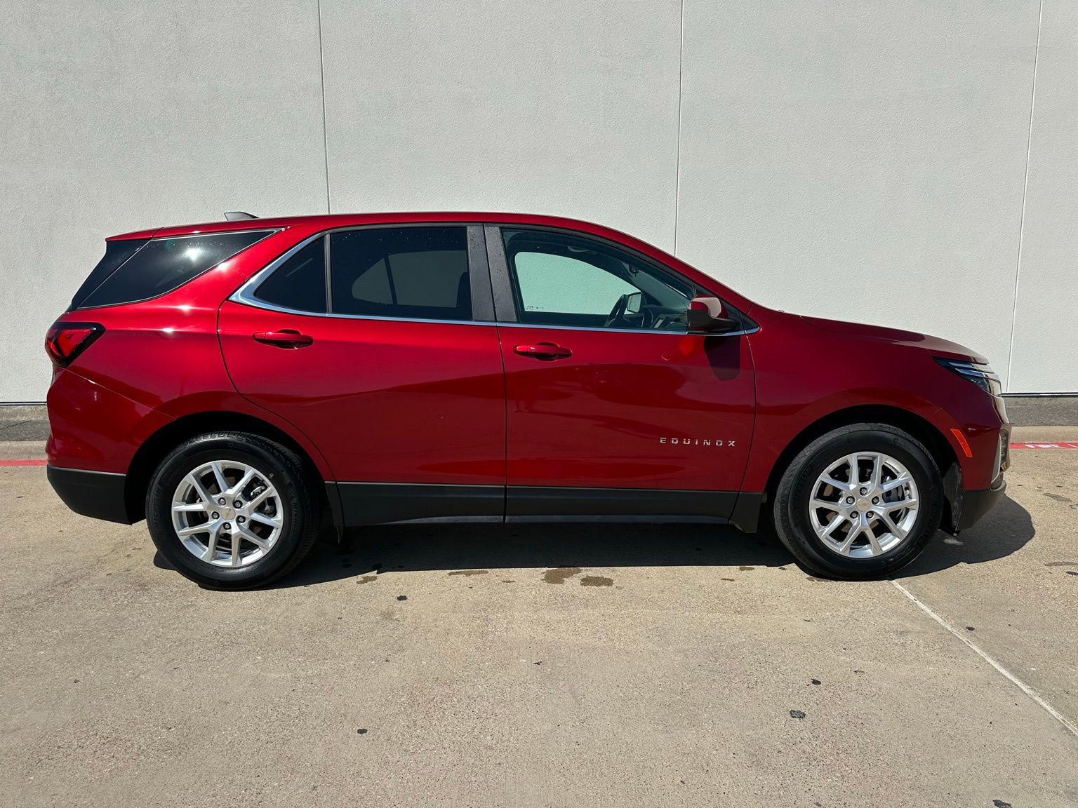 Used 2024 Chevrolet Equinox LT image 8