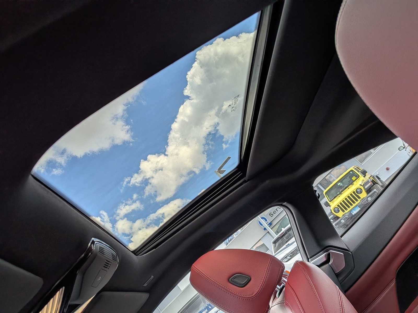 Used 2023 BMW 430i xDrive Coupe w/ M Sport Package image 11