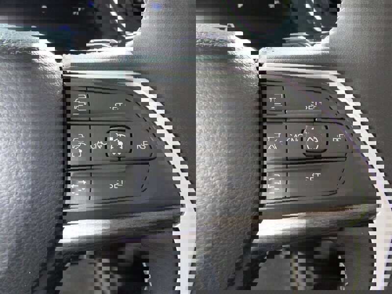 Used 2023 Jeep Grand Cherokee Limited image 26