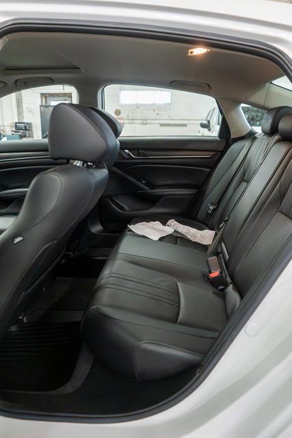 Used 2021 Honda Accord EX-L image 12