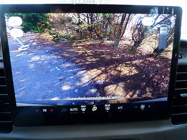 Used 2022 Ford Transit 350 XLT image 31