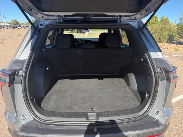 Used 2025 Chevrolet Equinox LT w/ Safety and Technology Package AWD/4WD image 16