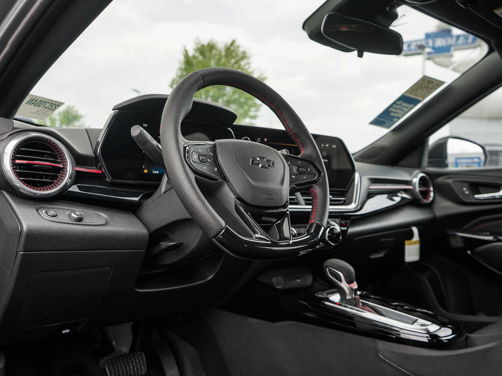 New 2026 Chevrolet Trax RS w/ Driver Confidence Package FWD image 17