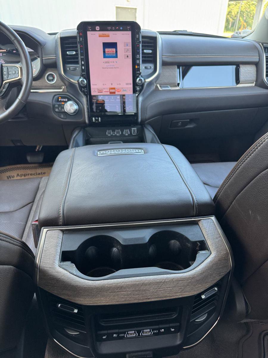 Used 2025 RAM 1500 Limited AWD/4WD image 16