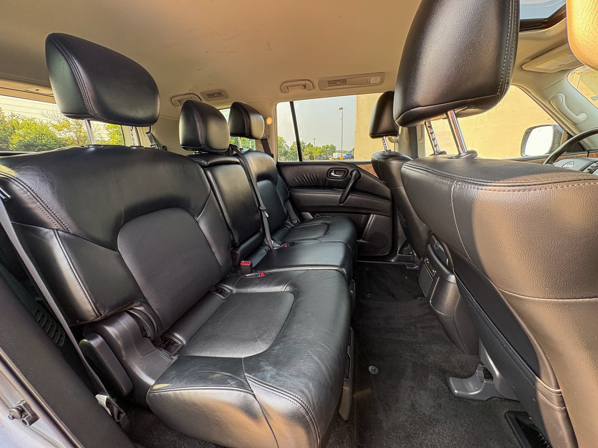 Used 2022 Nissan Armada SL RWD image 31