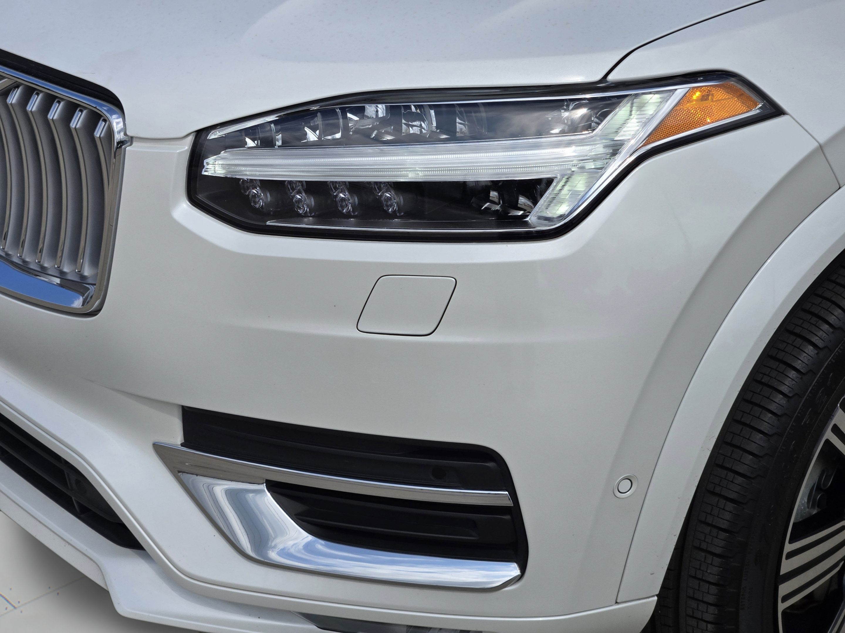 Certified 2025 Volvo XC90 B6 Ultra w/ Protection Package Premier AWD/4WD image 34