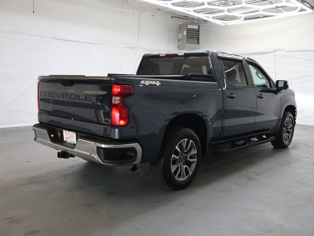 Used 2022 Chevrolet Silverado 1500 LT AWD/4WD image 7