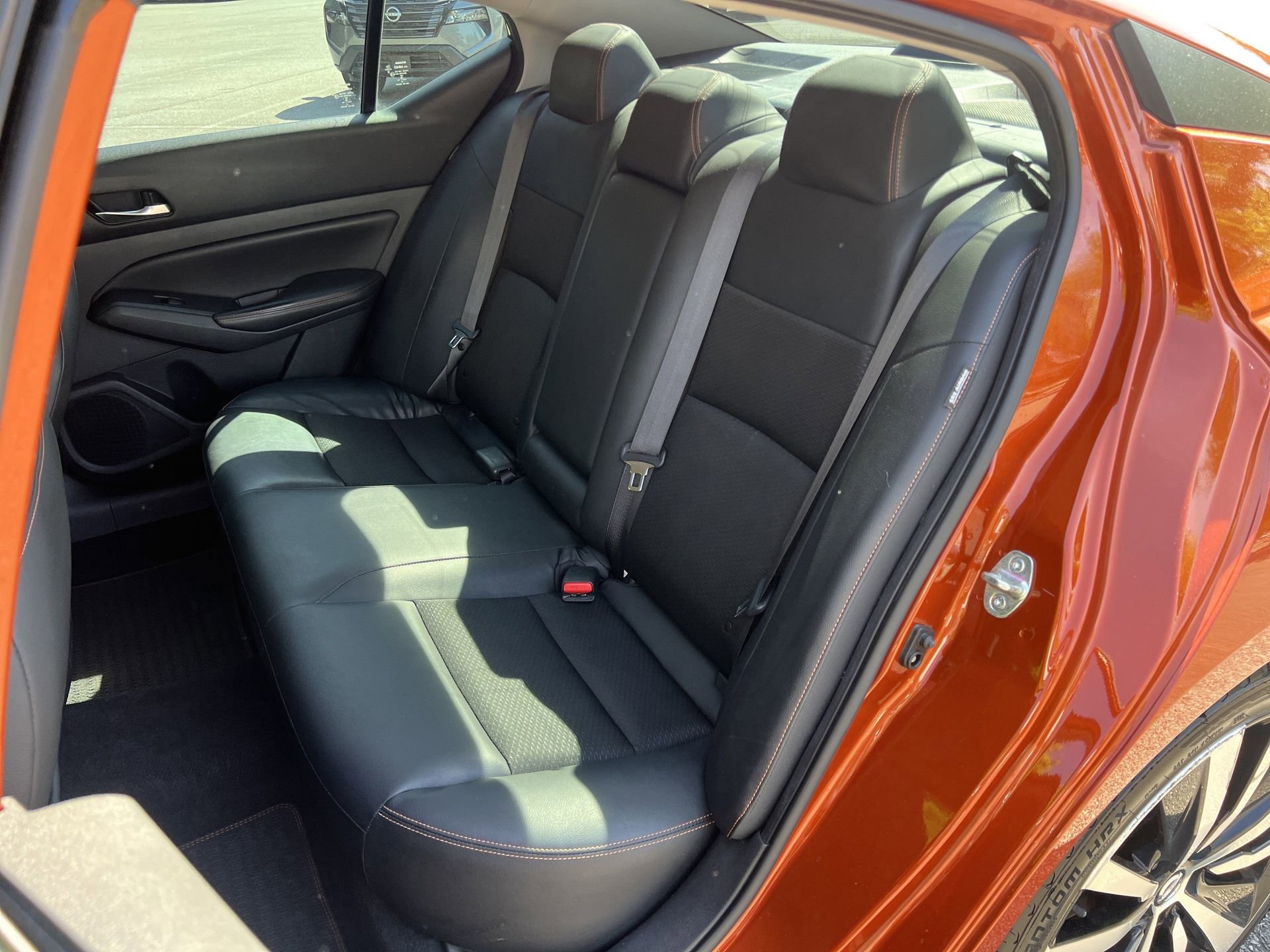 Used 2021 Nissan Altima 2.5 SR w/ SR Premium Package image 17