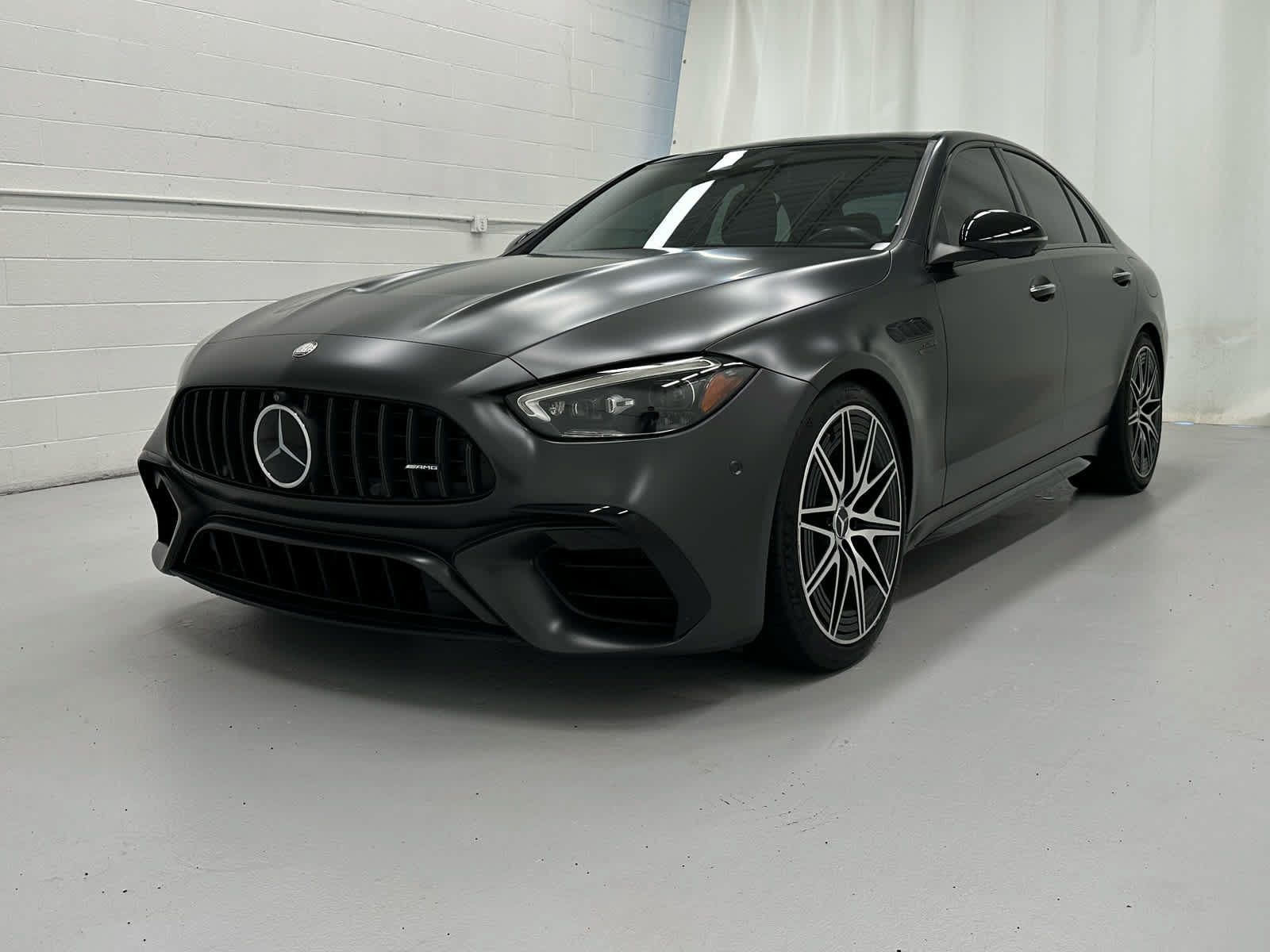 Used 2024 Mercedes-Benz C 63 AMG S image 4
