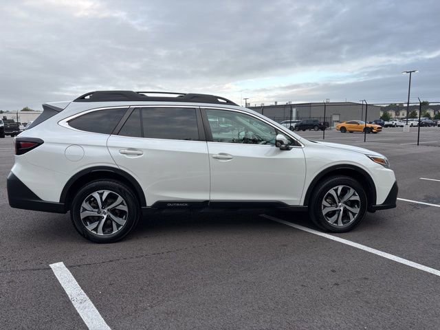 Used 2022 Subaru Outback Limited image 5