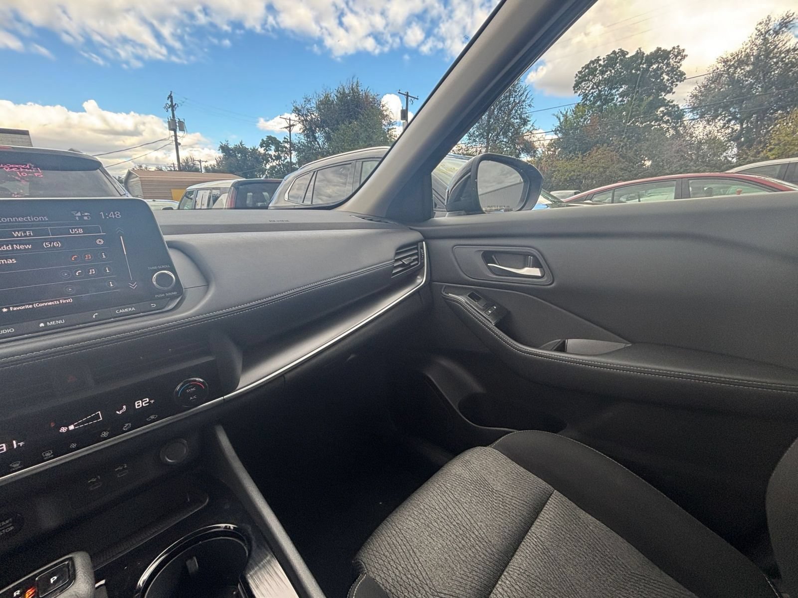Used 2026 Nissan Rogue SV AWD/4WD image 34